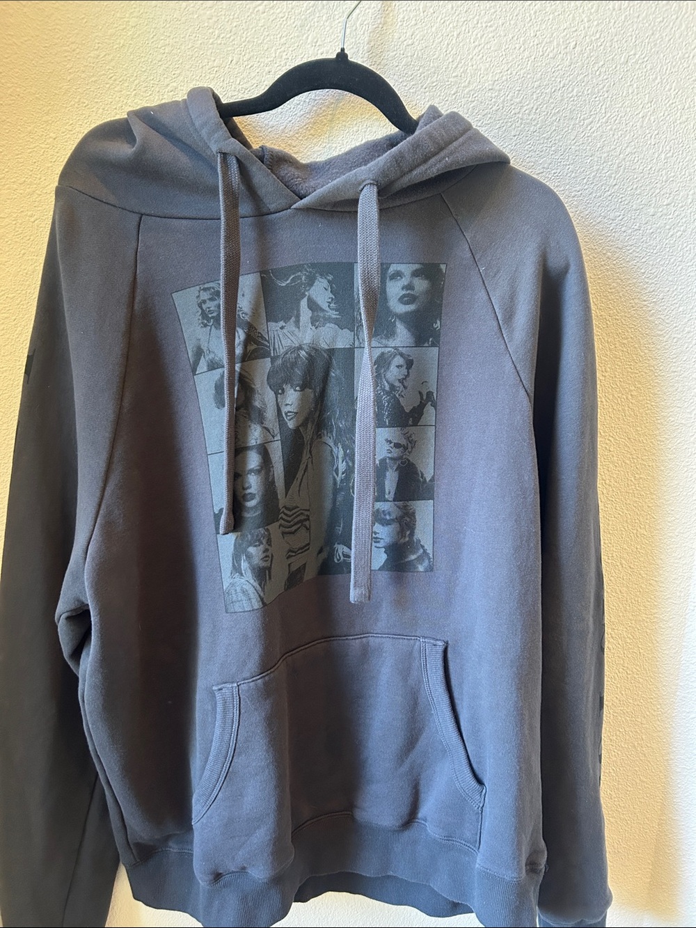 Taylor  SWIFT ERAS TOUR Hoodie M